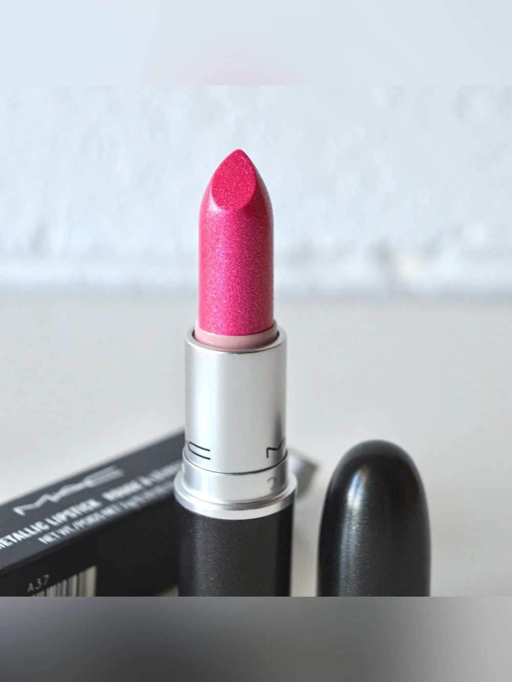 MAC Cosmetics Metallic Lipstick *IONIZED IRIS* Extra Rare LE Bright Magenta BNIB
